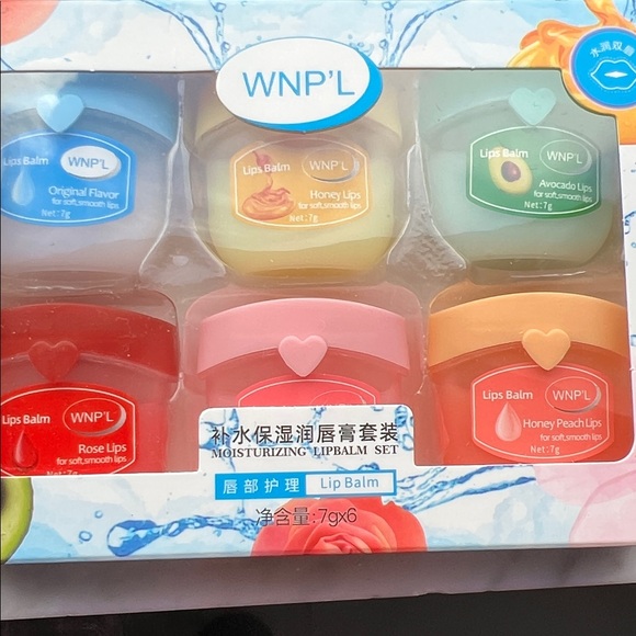 LIP BALM MOISTURIZING NWT 6 pc SET - Picture 4 of 4